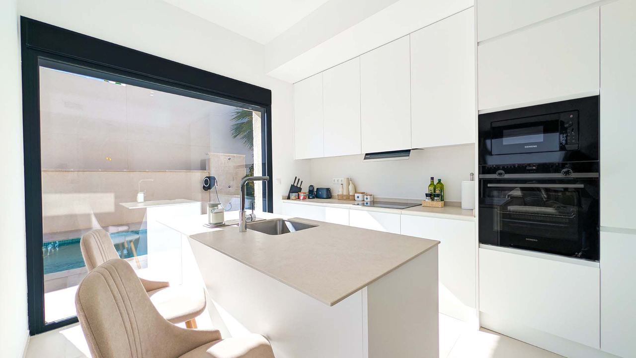 Villa Horizonte – Salon i kuchnia