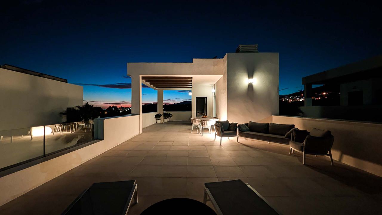 Villa Horizonte – Wieczorem